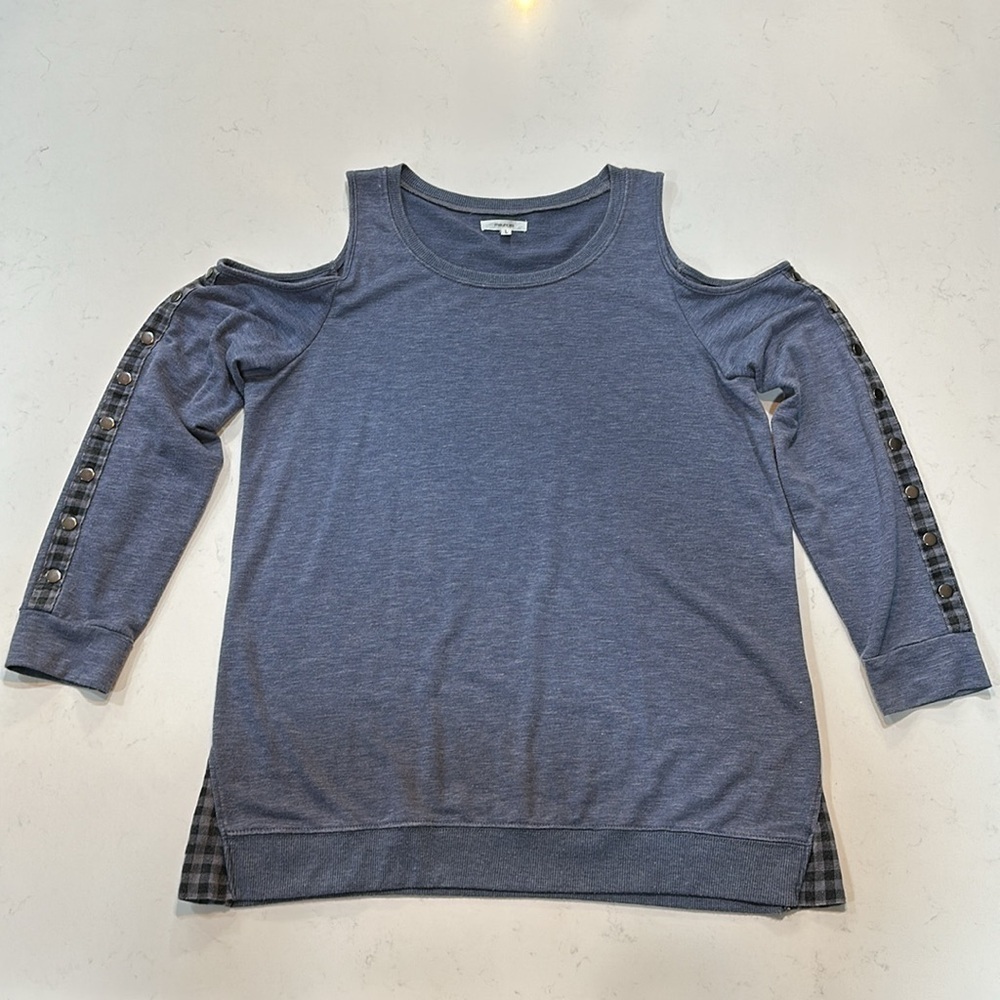 Blue Cold Shoulder Lightweight Sweater Size Large